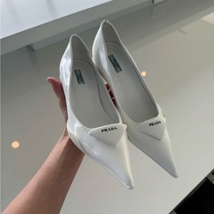 COPY - White pumps 39